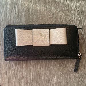 Kate spade wallet 😍